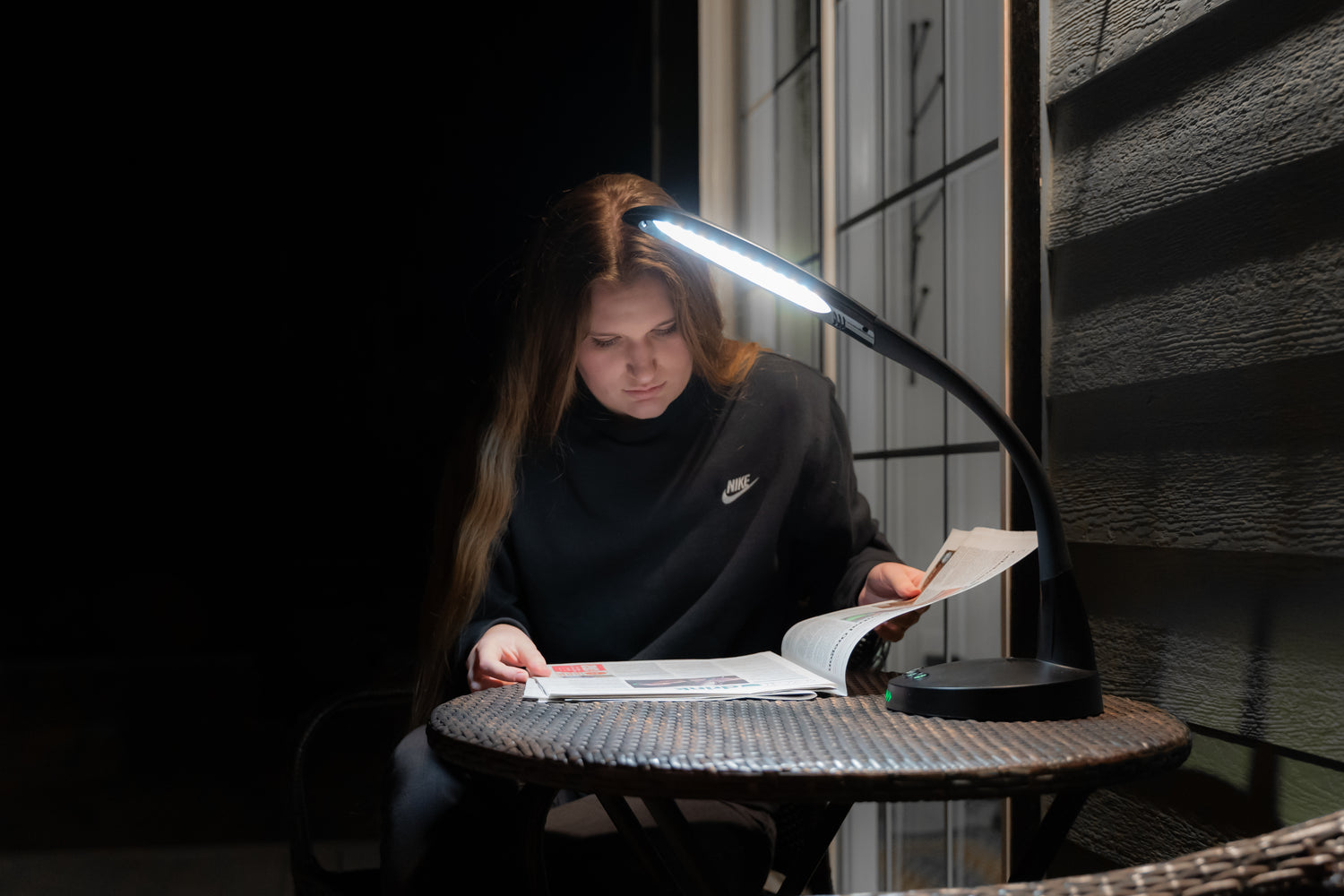 Stella»GO Portable Task Lamp + Charging Pad - Pallet Special (64 Units)
