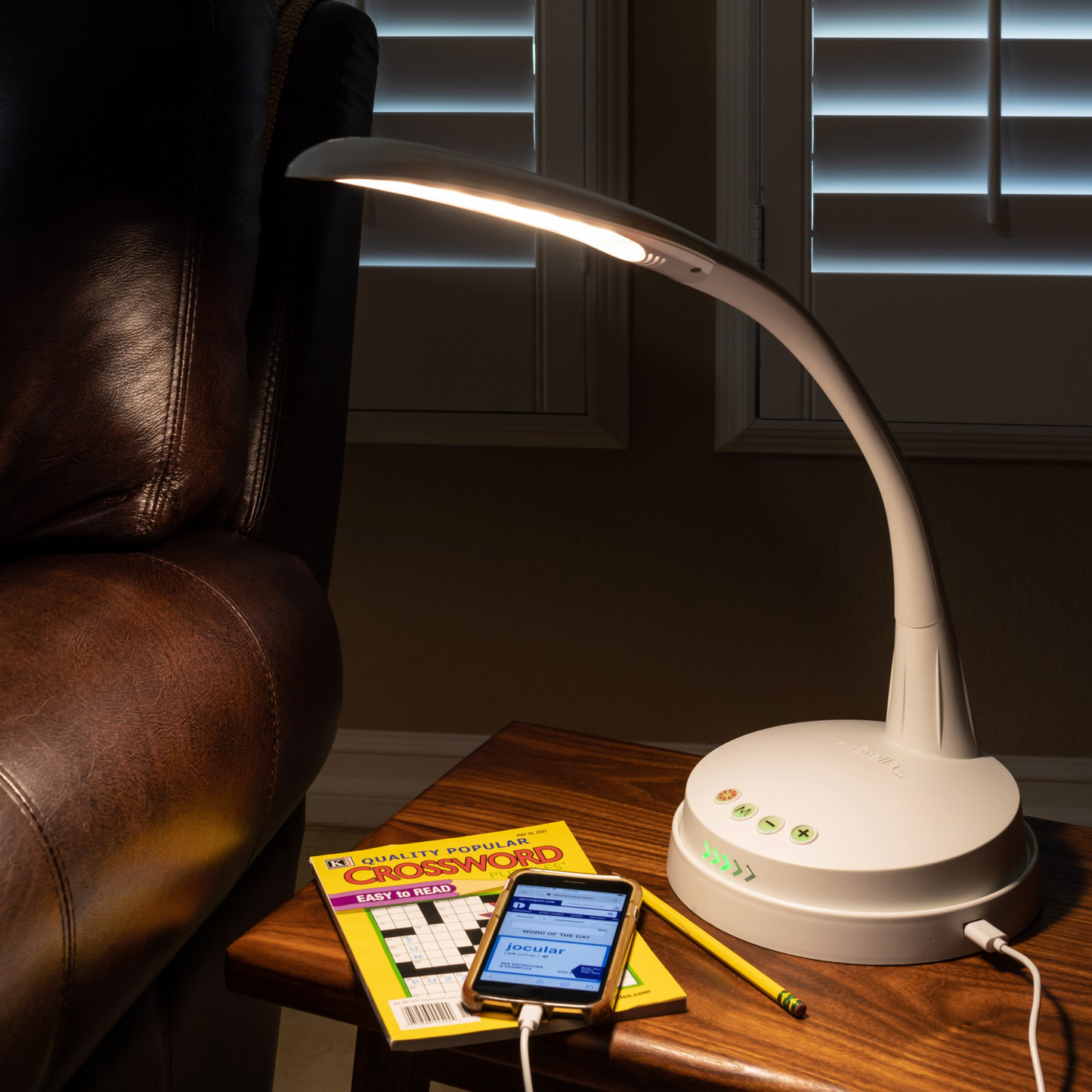 Stella»GO Portable Task Lamp + Charging Pad - Bulk Buy (Case of 4)