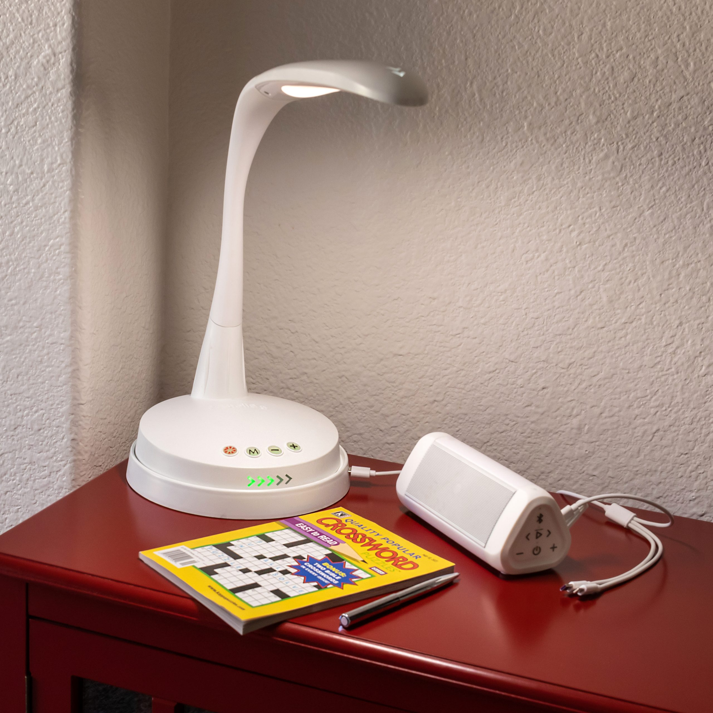 Stella»GO Portable Task Lamp + Charging Pad - Bulk Buy (Case of 4)