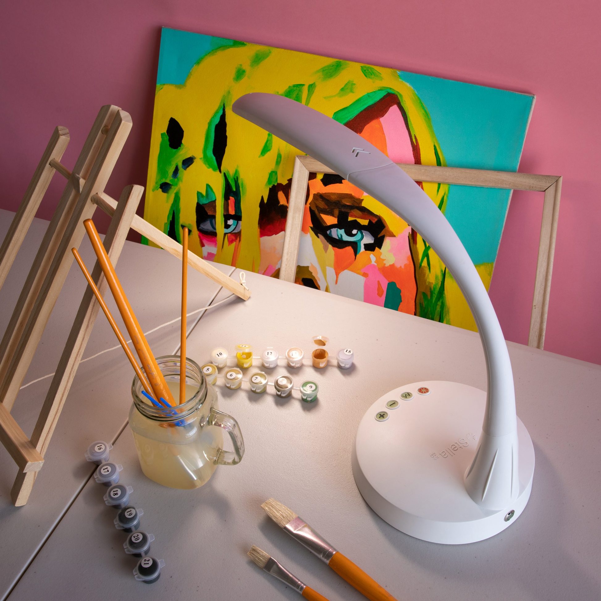 Stella»GO Portable Task Lamp + Charging Pad - Pallet Special (64 Units)
