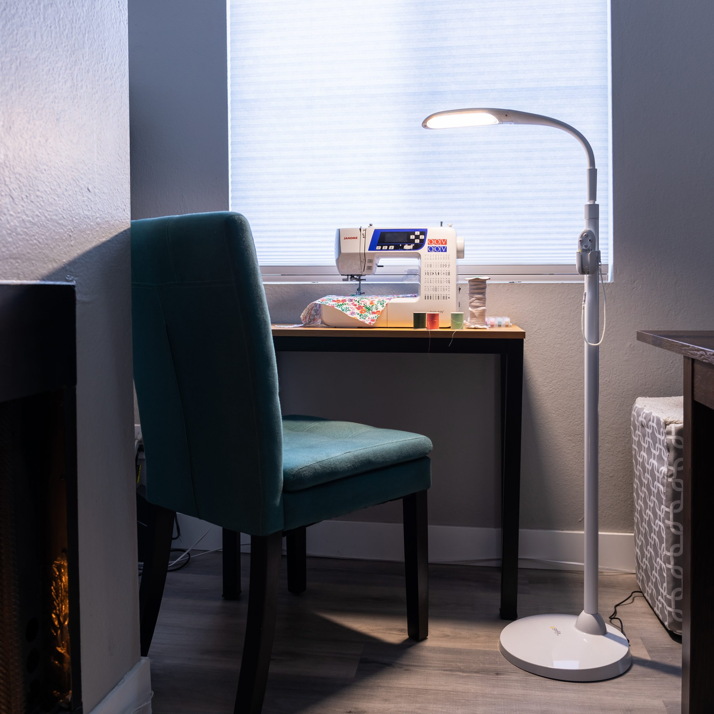 Stella»SKY TWO LED Floor Lamp - Pallet Special (36 Units)